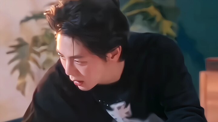 “因为他，只属于我一个人。”这集我们小ming终于还是疯了，看似正常但给人的感觉却颠颠的，同样是挑衅但已经跟前面的感觉完全不一样了…