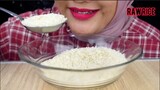 ASMR RAW RICE EATING || RAW RICE || MAKAN BERAS MENTAH DI MANGKOK PAKE CENTONG || ASMR INDONESIA