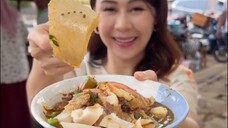 Soto Mie Chili Oil harga 10rb aja , pakai nasi jadi 15rb nasi nya boleh tambah sepuasnya minum juga