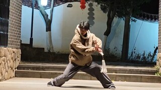 Kiếm vũ ———Hãy đến và cảm nhận ánh sáng lạnh lẽo và bóng kiếm