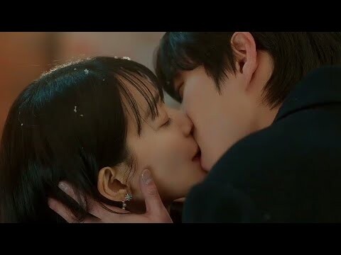 First Kiss Is Always Special When it's From The Right Person - No Gain No Love Kissing Scene