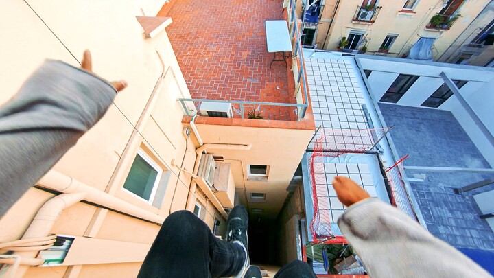 Quên Lấy Đồ Ăn Trong Lò Nướng Rồi, Parkour Về Nhà Thôi!