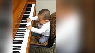 Child piano prodigy plays Carnegie Hall