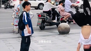小学生街头斗舞，这一套3500学的街舞太厉害了！