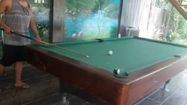 trick shot billiard