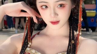 “嘿嘿 我萱崽就爱看这样的”
