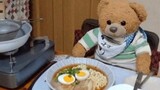 【Little Bear Kuma】Kuma Bear makes delicious green onion ramen for you to eat
