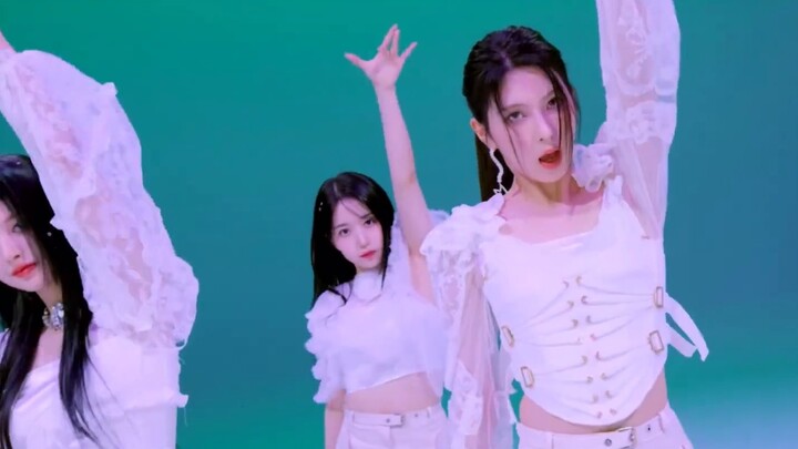 Tantangan tarian acak KPOP versi 2.0 telah mencerminkan girl grup generasi keempat dan kelima dengan