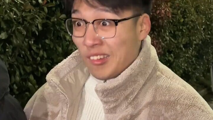 搬行李这种小事用不到你们！