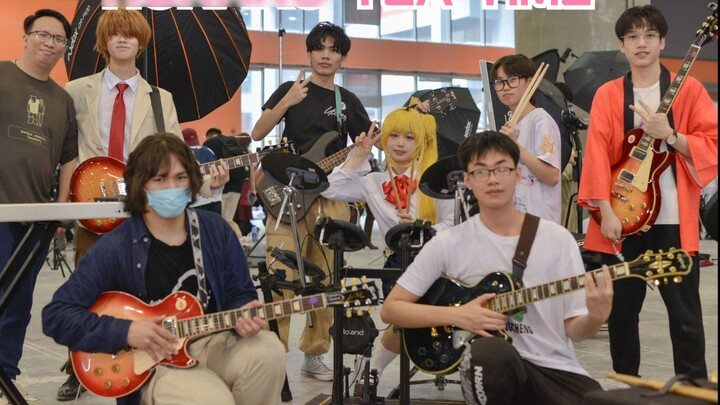 "K-ON!" Ini adalah bagian musik ringan kami--merekam untuk pertunjukan di Pameran Komik Firefly ke-2