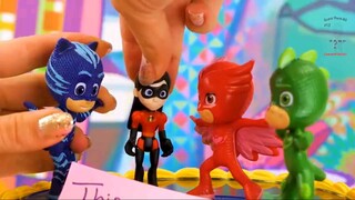 Incredibles 2 Surprise Cake Mystery Game Featuring Elastigirl Mr Incredible Dash and PJ Masks