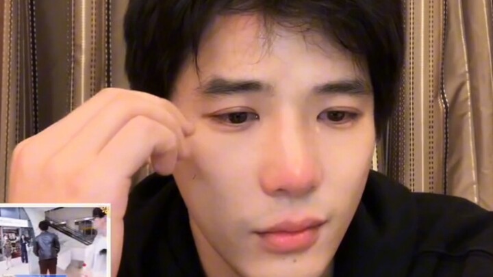 Oh my god, how can there be a boy who looks so good when he cries? Director, please hand him the scr