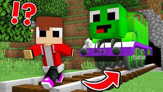 How Mikey and JJ Shapeshift to TRAIN in Minecraft Challenge (Maizen Mazien Mizen)