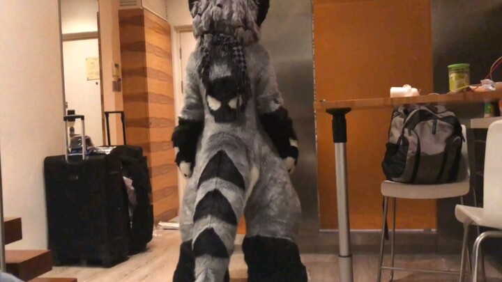 [Fursuit Dance] Ikemoto can't do anything in 45 seconds