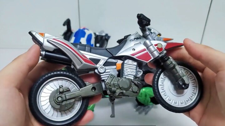 [50 RMB untuk memungut sampah] Mainan deformasi sepeda motor DX Kamen Rider yang murah dan menyenang