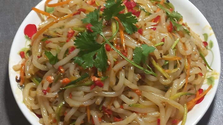 món chay mới.bánh canh trộn thái chua cay ngọt ngon