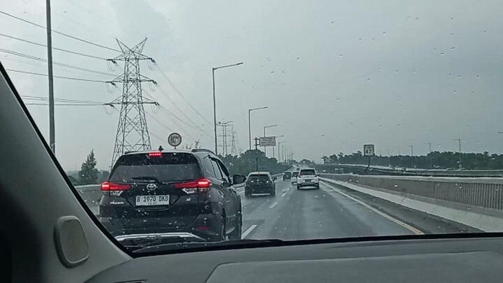 jalan tol jakarta cikampek road trip jakarta bandung