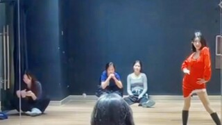 Yang Kang danced for the first time! Why were all his moves so slow?
