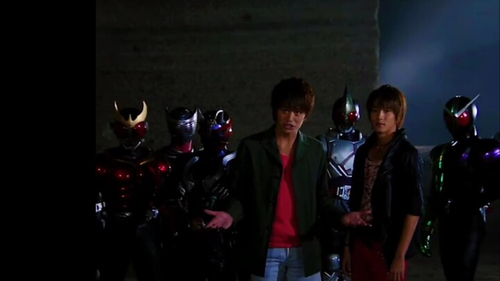 Kamen Rider Emperor/Witch Rider