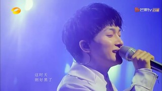 翻唱回忆录周深杨紫跨屏合唱有可能的夜晚 歌手or演员视觉听觉双重享受丨MangoTV_v720P