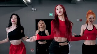 ITZY Mr. Vampire practice room unveiled