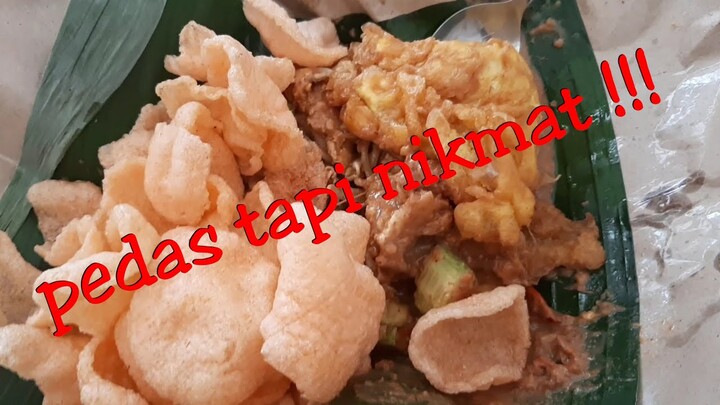 Nikmatnya ketoprak.......