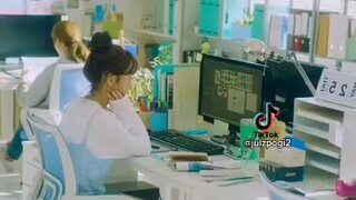 Guy's baka alam nyo yong title Sabihin nya na 🥺🥺