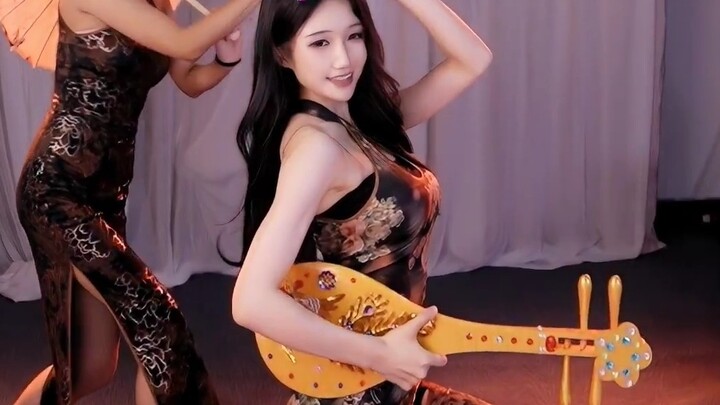 Mo Liqing dan Mo Lihong! Cheongsam milik Bad Kongkong dan sahabatnya sudah kuno. . Tarian klasik!