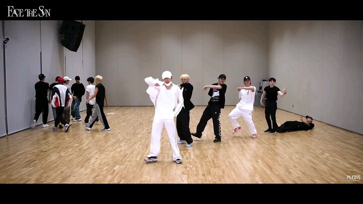 Seventeen HOT Dance Practice