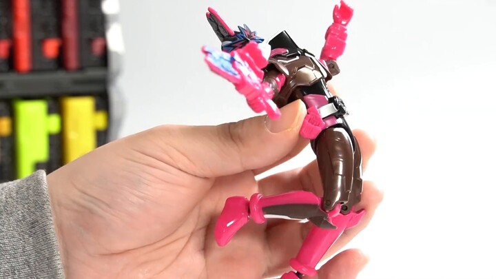 [Model và Play Store] Xin lỗi vì sự chậm trễ...RKF Kamen Rider Blades & Slash chơi rất nhanh.