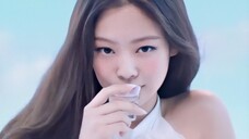 JENNIE ✘Iklan baru untuk Churaku Soju telah dirilis! ! !