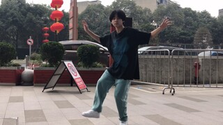 弟弟 在大街跳Franklin编舞