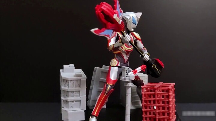 [LGG Chat Models] Bandai SHF - Ultraman Geed Ultimate Form! Ultimate Final Form! Red Steel Fighting 