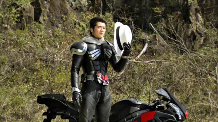 "Kamen Rider Skull": "ฉันไม่รู้ว่าคุณเป็นใคร แต่คุณดูดีนะเด็กน้อย"