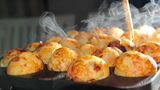 Đồ ăn đường phố Nhật Bản - Bạch tuộc nướng Takoyaki | STREET FOOD