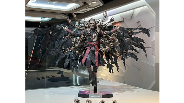 HOTTOYS <<Doctor Strange: Out of Control Multiverse>> MMS654 Zombie Doctor Strange Hiển thị mẫu vật 