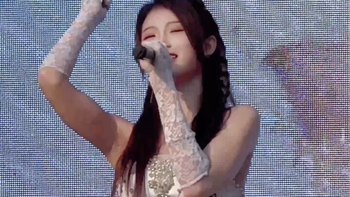 Xiaoyu's abdominal muscles are too eye-catching