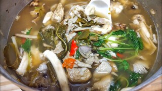 แกงเห็ดปลวกเห็ดระโงก แกงลาว แกงอีสานบ้านๆง่ายๆแท้แซ่บ สไตล์ | ครัวบ้านๆ Channel