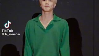 Enhypen Jungwon Hot Le sserafim