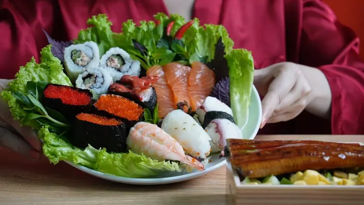Trying Japan Food Sets - Grilled Eel, Sushi, Oden Fishcake