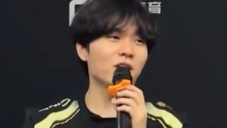【Rookie】骗你的 其实那天我号里根本没买法师中单