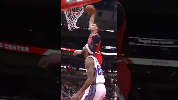 NBA- Brutal Dunk Moments😱