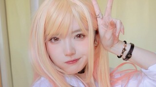 Siapa sih yang nggak mau punya pacar yang bisa cosplay?