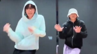 Jung Hoseok x Kim Taehyung's "On the Street" dance video released!