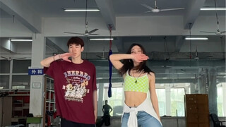 手把手教一年的零基础男友陪我跳双人舞