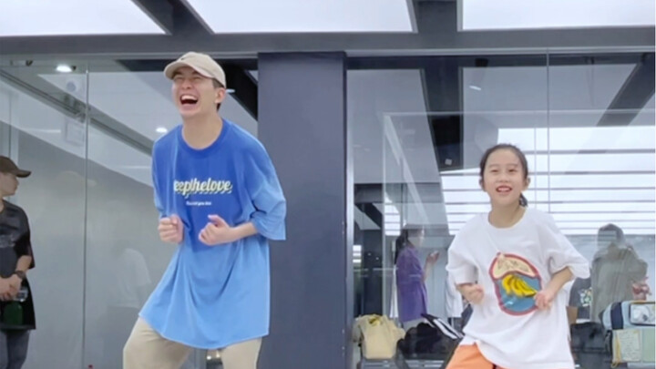 Choreography of "Small Town Girl" - I want to have a daughter series after watching it!