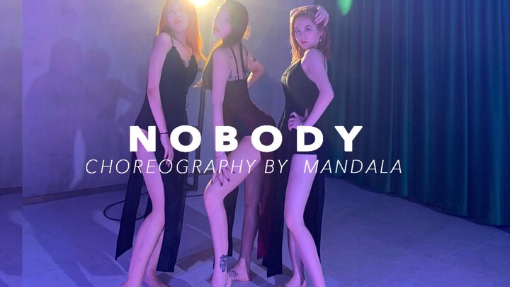 Dance cover dengan lagu Niia Feat. Goldlink - "Nobody" Zhang Yifan