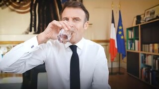 YTP FR - Macron boit vos larmes