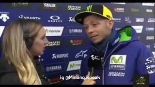 ternyata Rossi suka masakan Padang 😱