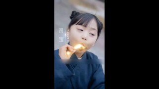 Bayi imut itu memiliki kekuatan magis dan turun gunung untuk menemukan adik laki-lakinya
